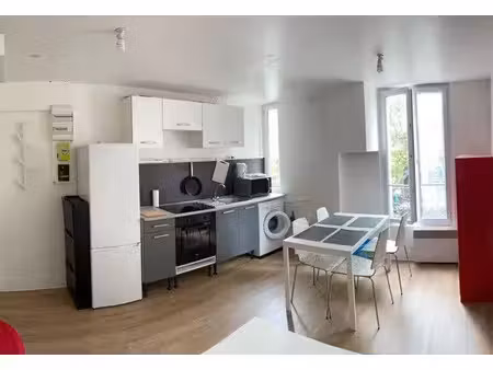 location meublée appartement 2 pièces 27 m² à clichy (92110)  1 250 €