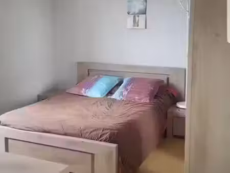 location meublée appartement 3 pièces 47 m² à colombes (92700)  1 250 €