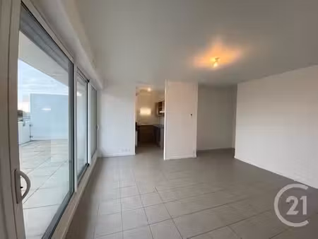 location appartement 2 pièces 43 m² à fouras (17450)  700 €