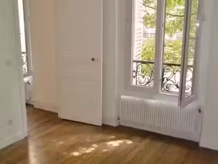 location appartement 2 pièces 36 m² à saint-denis (93200)  890 €