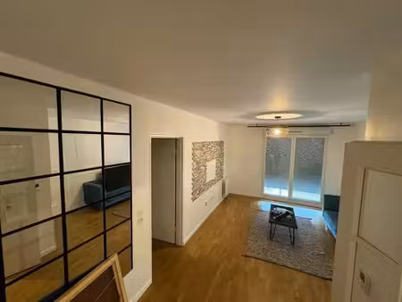 location meublée appartement 5 pièces 79 m² à antony (92160)  1 650 €