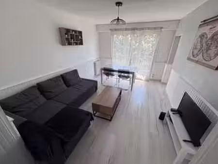 location appartement chambre à la roche-sur-yon centre ville (85000) : à louer chambre / 6