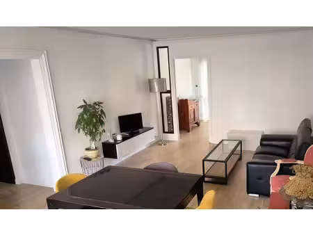 location meublée appartement 3 pièces 71 m² à le pecq (78230)  1 590 €