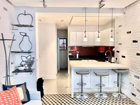 location meublée appartement 2 pièces 42 m² à paris 18ème (75018)  1 580 €