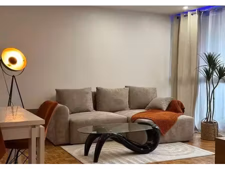 location meublée appartement 2 pièces 58 m² à puteaux (92800)  1 590 €