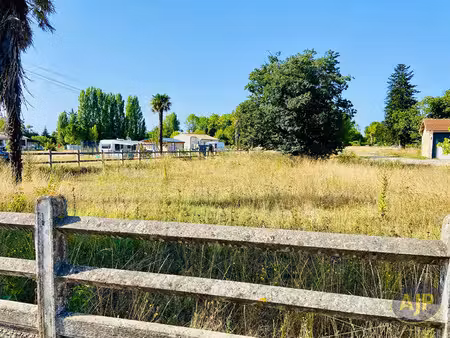 vente terrain 700 m² gaillan-en-médoc (33340)