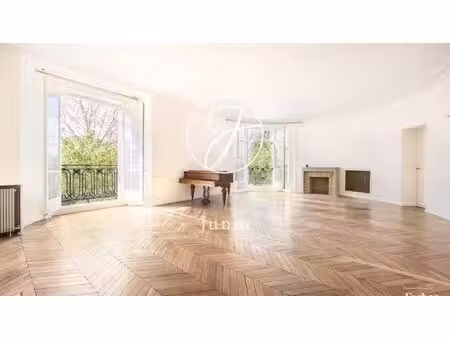 appartement paris 7e - 4 chambres - 201m²