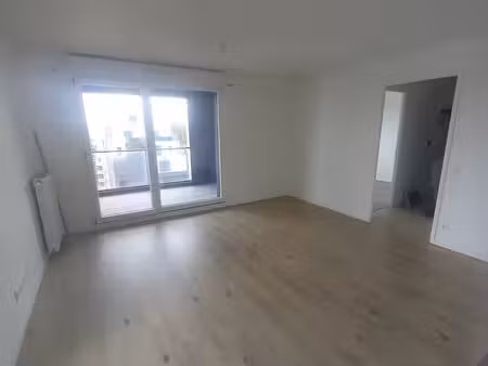 location appartement 2 pièces  44.00m²  rosny
