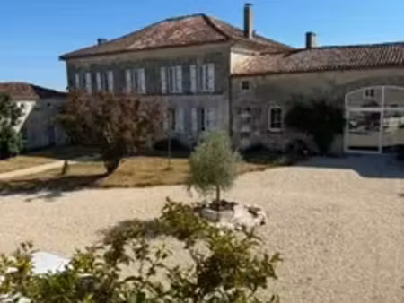 vente maison 20 pièces 640 m² à cognac (16100)  820 000 €