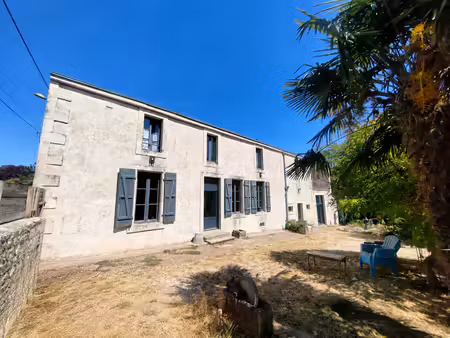 maison 9 pièces 285m²