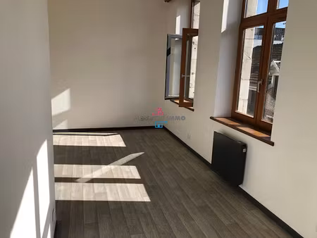 location appartement 1 pièce 17.3 m² à arras (62000)  360 €