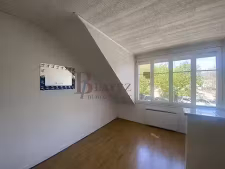 location meublée appartement 2 pièces 26 m² à egletons (19300)  265 €