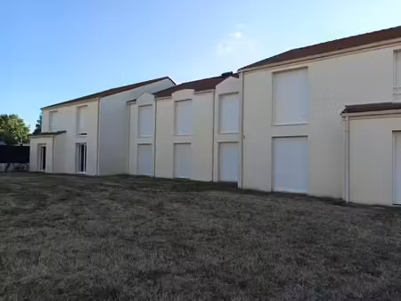 location appartement 1 pièce 18 m² à nantes (44000)  429 €