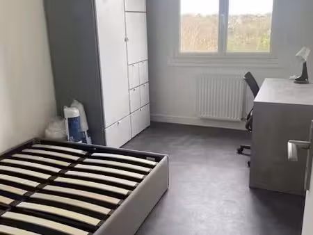 location meublée appartement 1 pièce 10 m² à saint-herblain (44800)  420 €