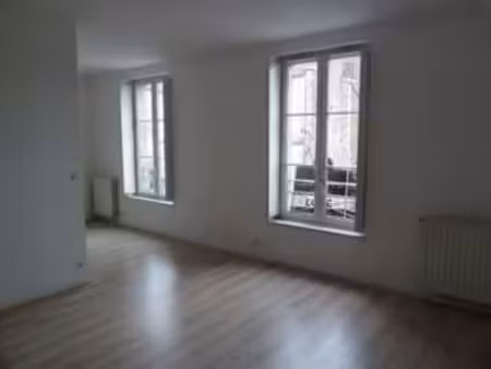 location appartement 3 pièces à fougères (35300) : à louer 3 pièces / 59m² fougères