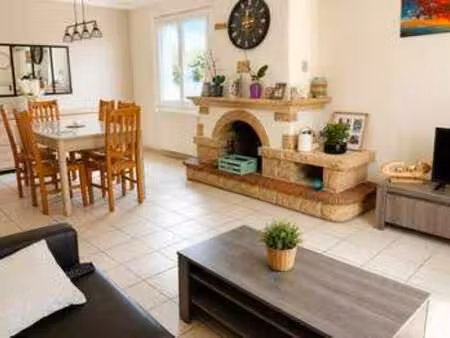 location maison à pédernec (22540) : à louer / 94m² pédernec