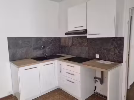 location appartement 3 pièces 49 m² à beziers (34500)  600 €