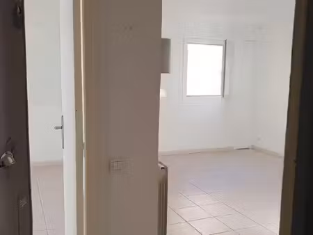 location appartement 2 pièces 26 m² à marseille 5ème (13005)  600 €
