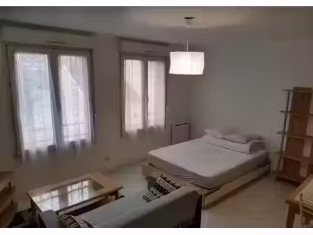 location meublée appartement 1 pièce 30 m² à reims (51100)  570 €