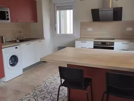 location meublée appartement 2 pièces 51 m² à agen (47000)  616 €