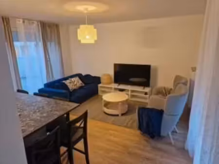 location meublée appartement 5 pièces 108 m² à vitry-sur-seine (94400)  650 €