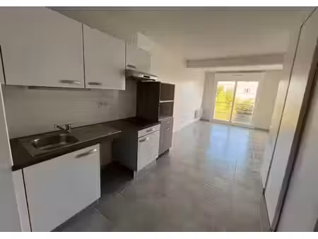 location appartement 2 pièces 41 m² à nantes (44000)  640 €