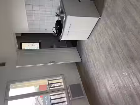 location appartement 2 pièces 25 m² à stains (93240)  680 €