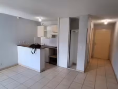 location appartement 1 pièce à bordeaux (33000)  635 €