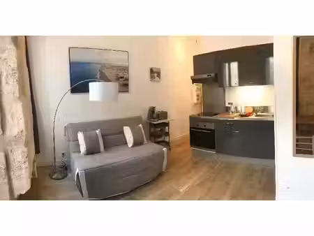 location appartement 1 pièce à bordeaux (33000)  680 €