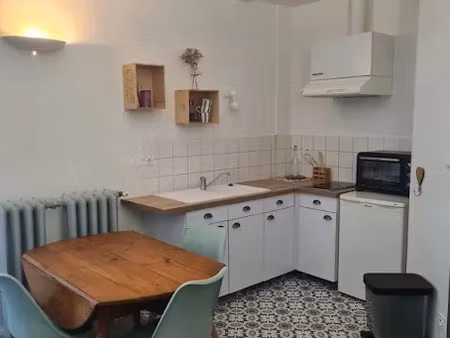 location meublée appartement 1 pièce 23 m² à angers (49000)  550 €