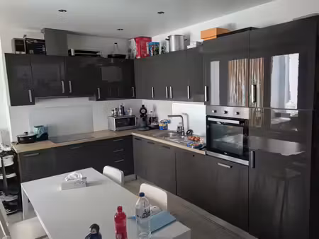 bel appartement en rez-de-chaussée