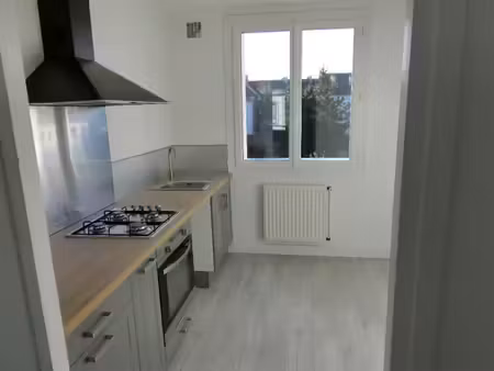 location appartement 2 pièces 51.93 m² à saint-nazaire (44600)  556 €