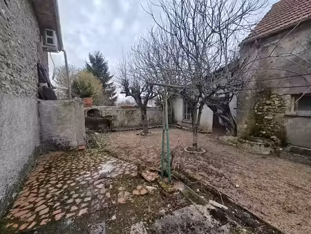 vente maison 5 pièces 122 m² à le vernet (03200)  87 200 €