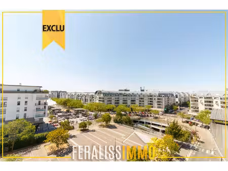 f5 impeccable avec 4 chambres à pied du rer a