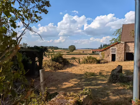 maison ancienne de caractère avec dépendances et vue dégagée