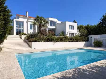 fontenay-aux-roses - maison contemporaine atypique avec piscine