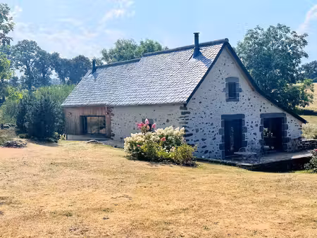 grange d'altitude rénovée - 3 hectares avec source - dépendan