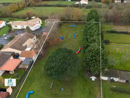 terrain à bâtir 2 480 m2 centre-bourg des moutiers-sur-le-