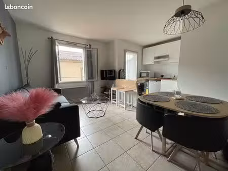 appartement t2 dans résidence sécurisée avec parking privatif