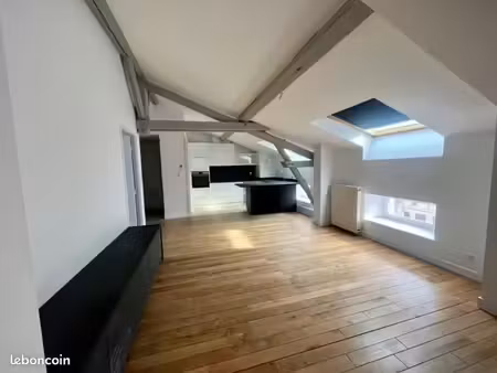 loft 2 pièces 53 m²