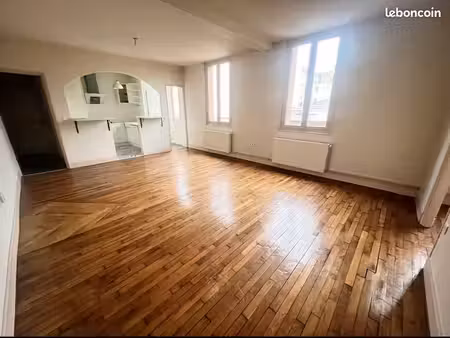 appartement t2 70m2