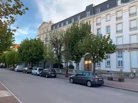 appartement rénové neuf 2023 vue sur parc thermal