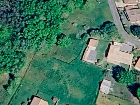 à vendre - terrain viabilisé dans un environnement privilégié