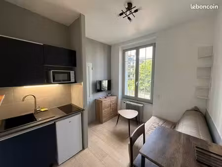 studio meublé rénové - chamalières  jardin privatif  300 m de la gare