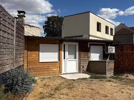 studio neuf avec clim   jardin   parking