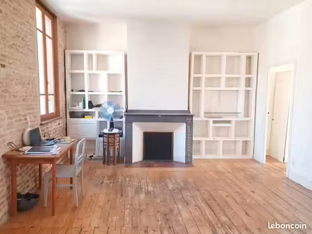 t2 ancien de 55 m² – quartier place dupuy / françois verdier