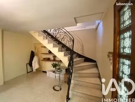 maison de ville 8 pièces 215 m²