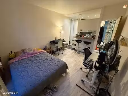 sous location - studio 24m2 bagnolet limite montreuil