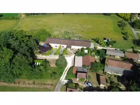ensemble immobilier de 5 logements – investissement locatif avec dépendances