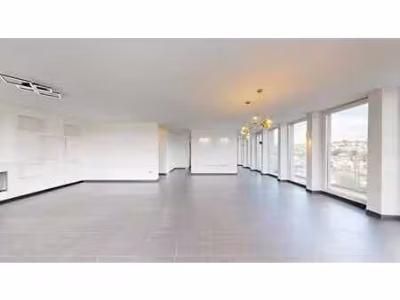penthouse lumineux 3 chambres